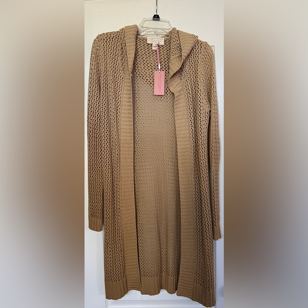 BNWT Avery Evy’s Tree Sweater